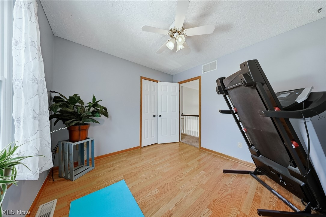 Oak Tree Vill - Residential