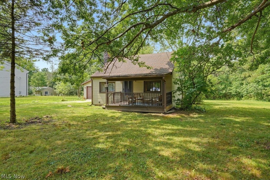 7590 Hickory Road