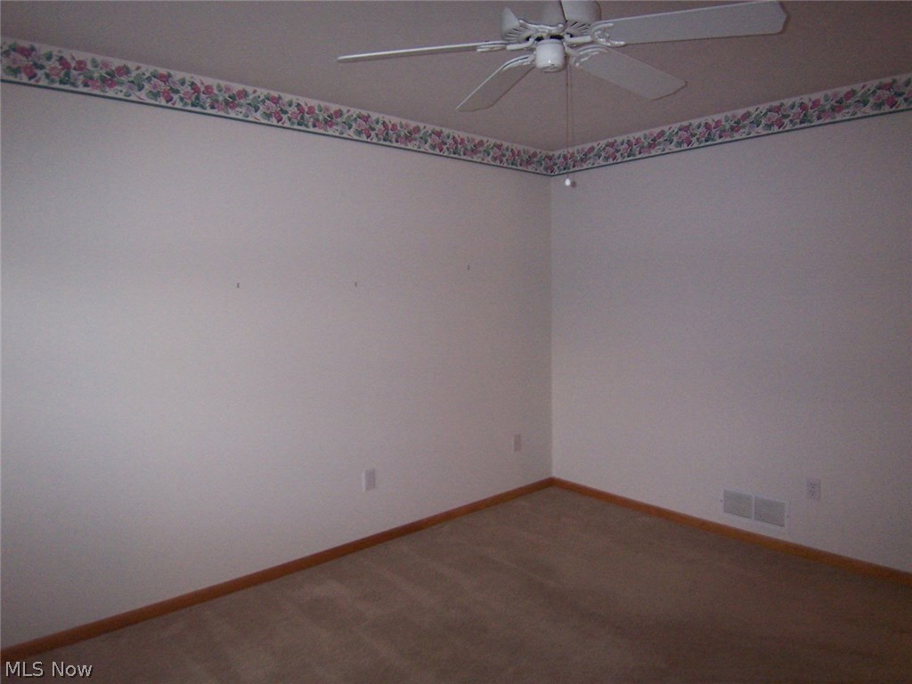 Woodbury Condo - Residential