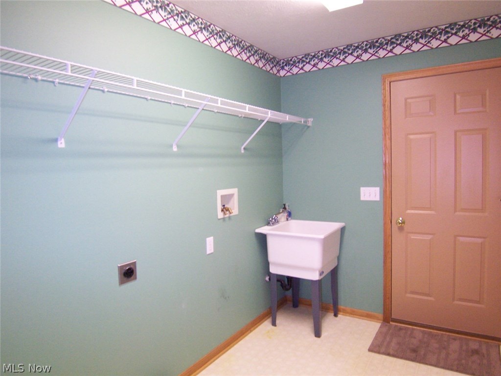 Woodbury Condo - Residential