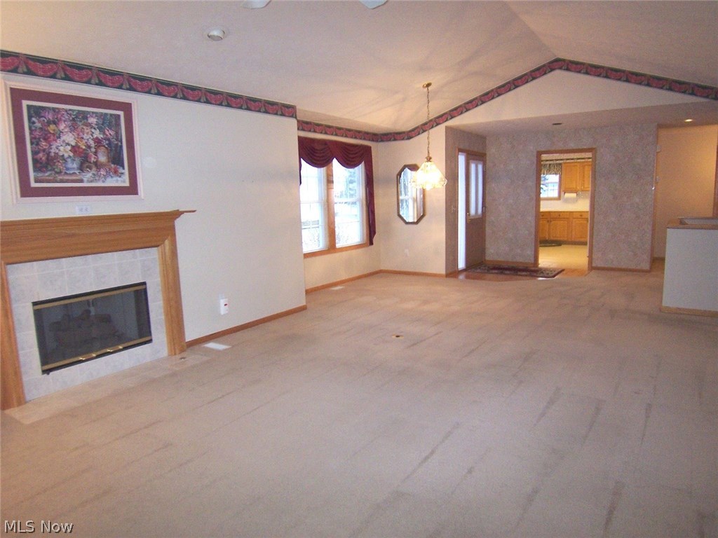 Woodbury Condo - Residential