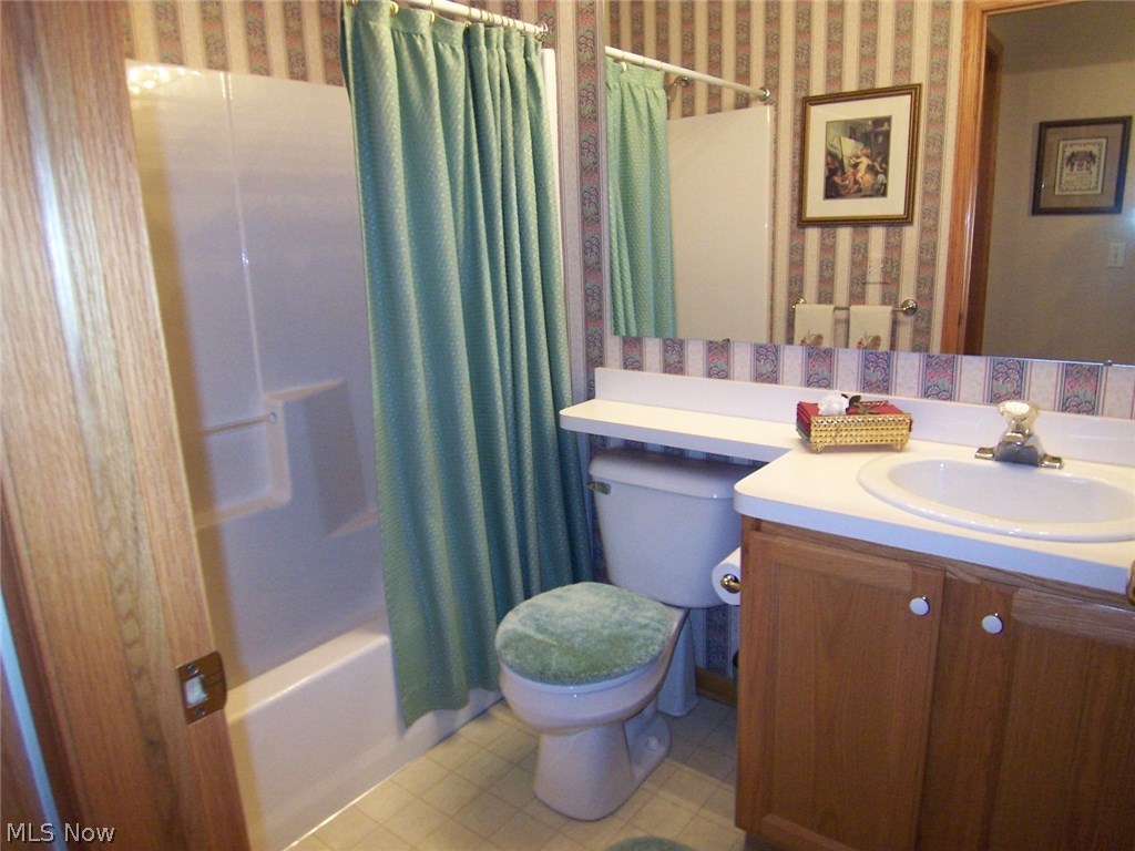 Woodbury Condo - Residential