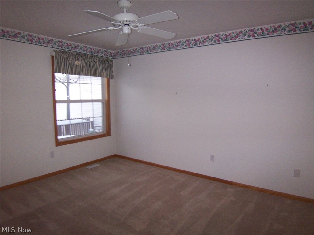 Woodbury Condo - Residential