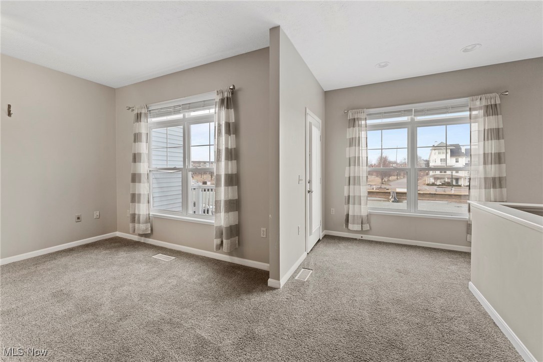 212 E Marina Pkwy, Lorain, Ohio image 16