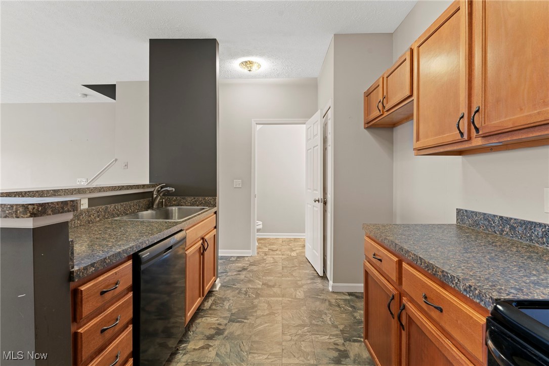 212 E Marina Pkwy, Lorain, Ohio image 12