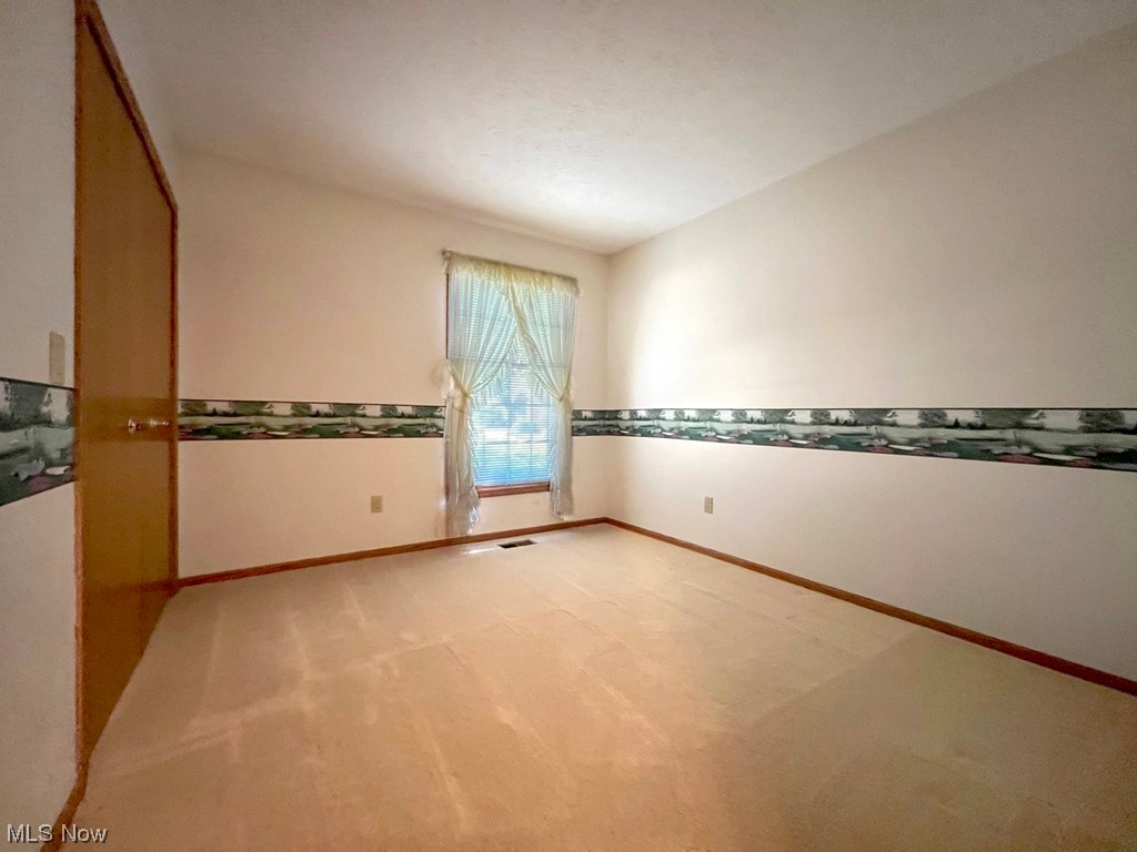 Waterford Land Condo - Residential