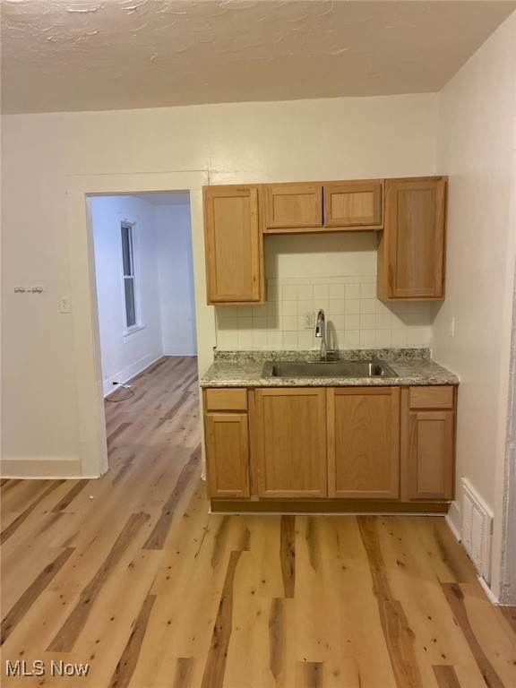 Hoyt - Residential Income