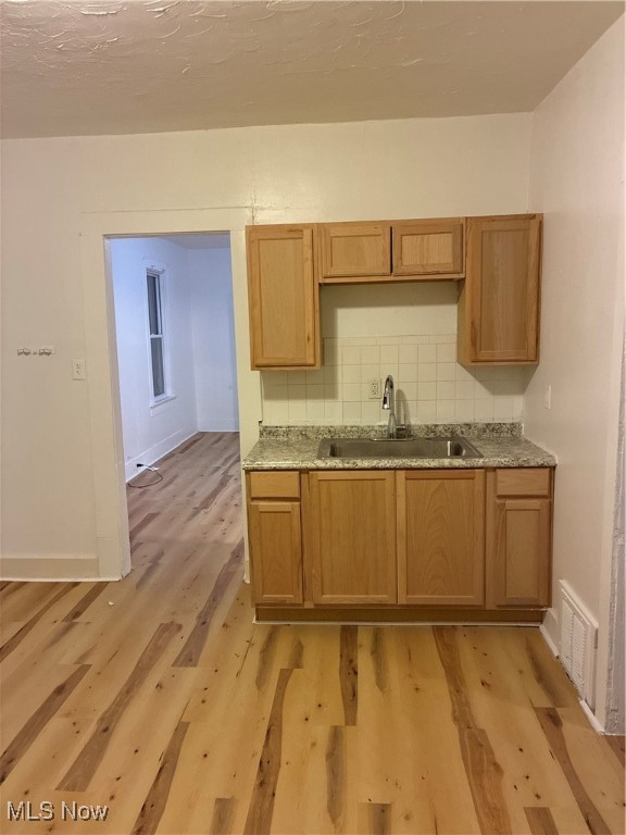 Hoyt - Residential Income