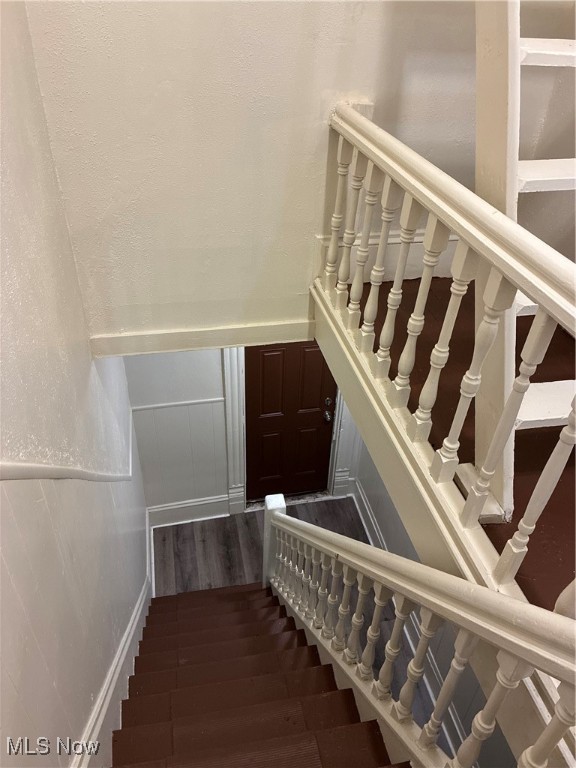 Hoyt - Residential Income