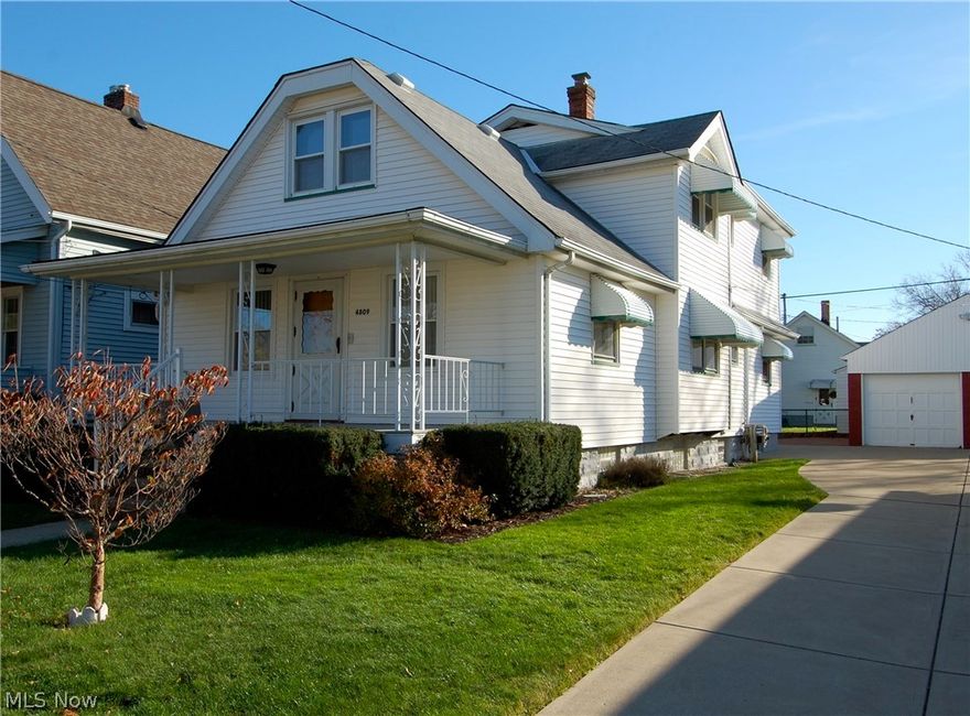 Lots of extra space in this lovingly maintained Colonial! Two-story addition
includes kitchen expansion and large second-floor master bedroom. Formal dining
room and eat-in kitchen--great home for large gatherings. Full bath and two
bedrooms on the first floor. Second floor has full bath and three bedrooms.
Replacement windows and glass-block basement windows. Newer furnace and central
air conditioning. Hot water tank 2014. Much storage space on each level plus
spacious two-car garage. Extremely clean and well-cared for home with wonderful
curb appeal--just move in!