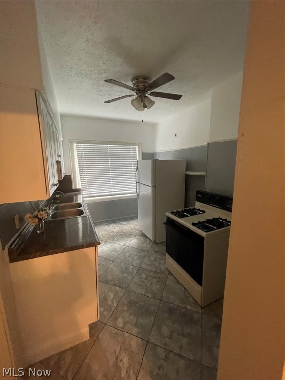 Lecona Sub - Residential Lease