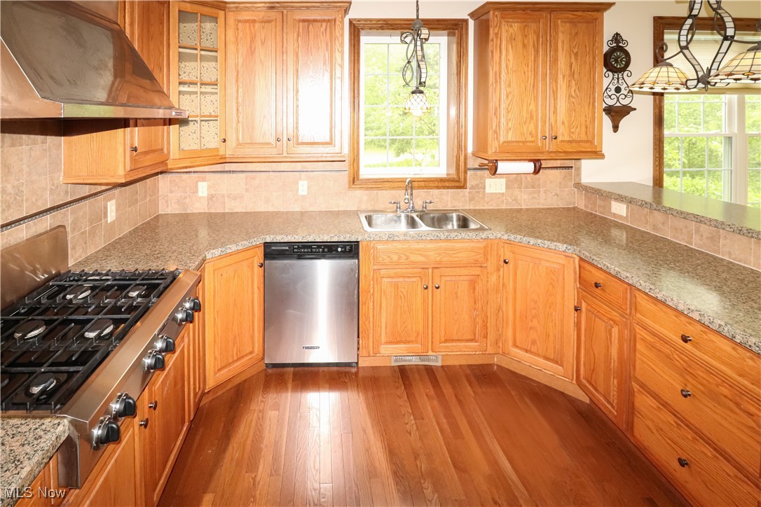 5280 Kapok Drive, Medina, Ohio image 10