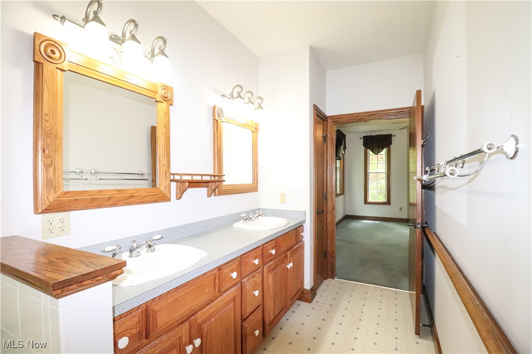 5280 Kapok Drive, Medina, Ohio image 29