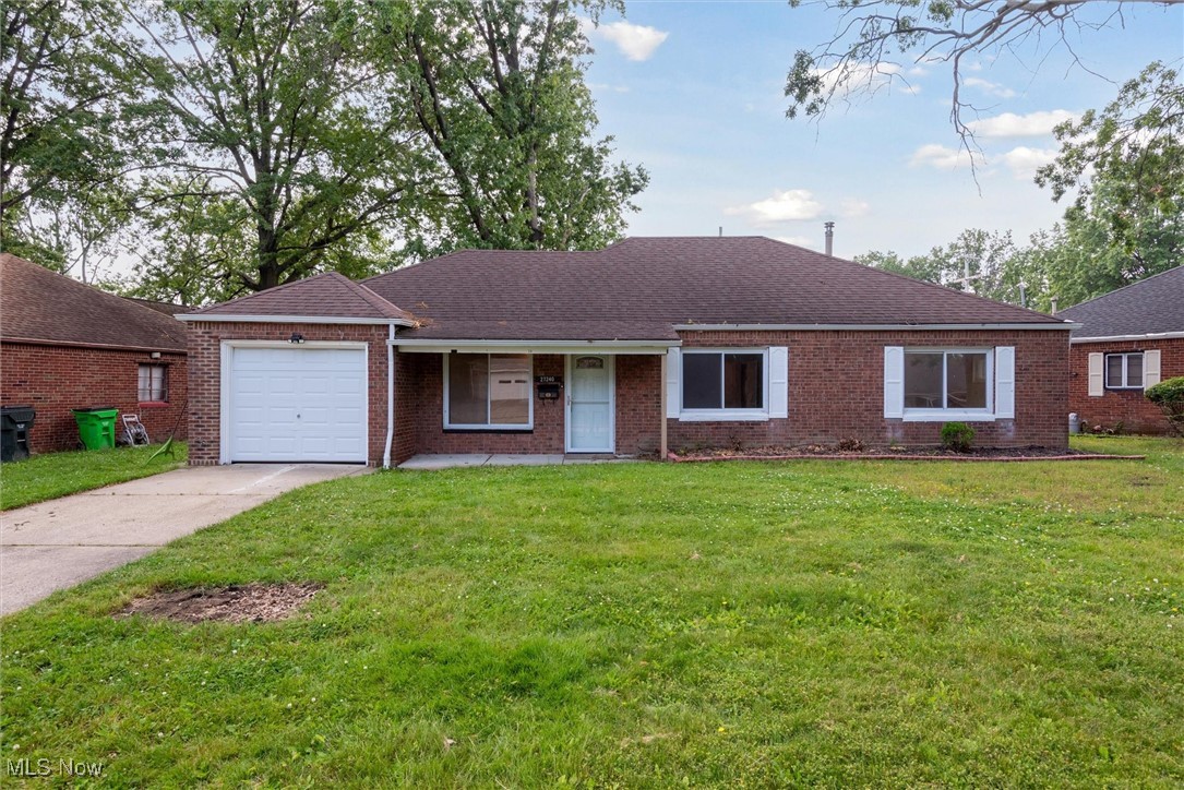 Amazing Opportunity! One Floor Living ! Master Bedroom with Full Bath!
This Great Brick Ranch Has So Much To Offer. You will enjoy a bright inviting living and Dining Room Space, Large Eat - in Kitchen, 3 Bedroom, 2 Full Bath, Laundry Room, Large Back Yard and 1 Car Attached Garage . Located near parks, schools, shopping, and dining. . Tenant is responsible for electric, gas, water and sewer landscaping and snow removal. Easy application process. schedule a showing today!
