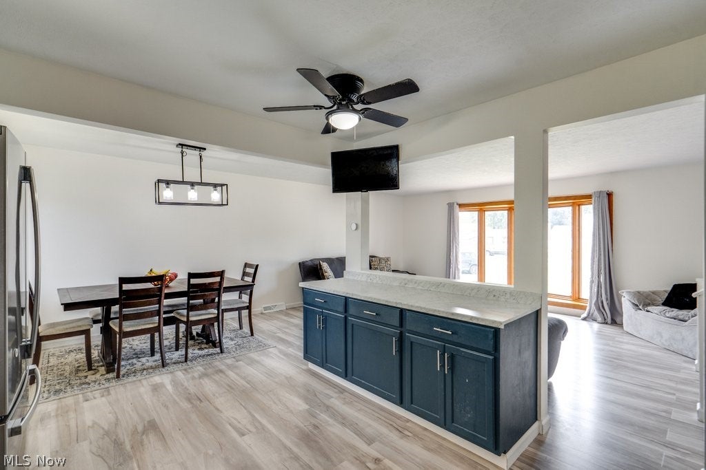 7821 W List Lane