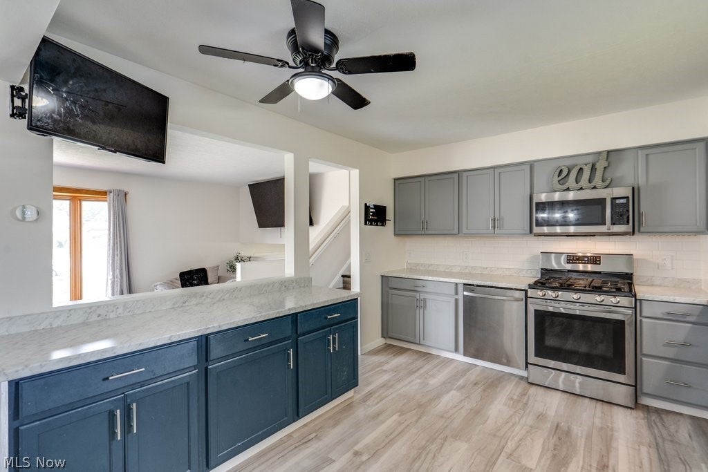 7821 W List Lane