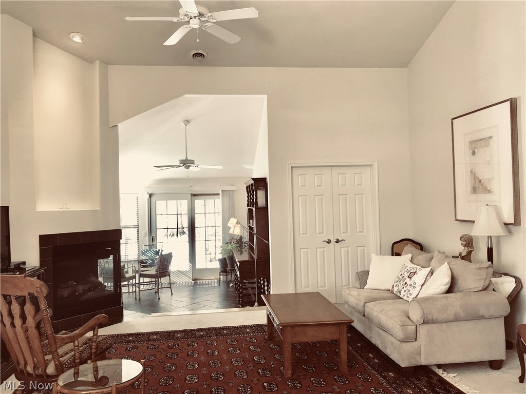 Villas/Tippecanoe Woods Condos - Residential