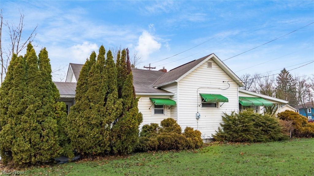 Photo of 57 Elm Street, Roseville, OH 43777 (MLS # 5191580)