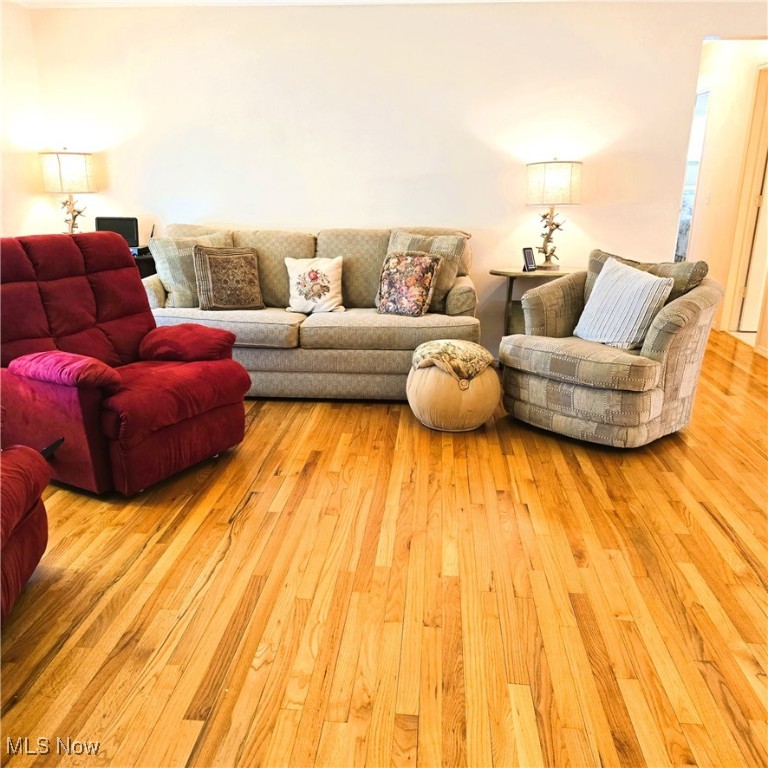 8443 Parkdale Drive, North Royalton, Ohio image 11