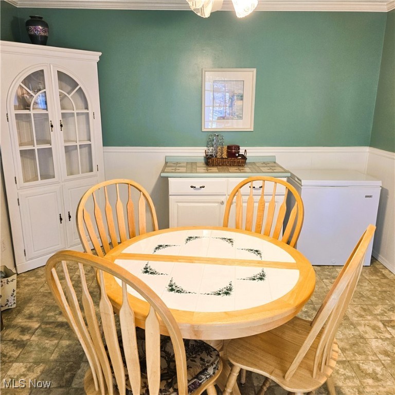 8443 Parkdale Drive, North Royalton, Ohio image 7