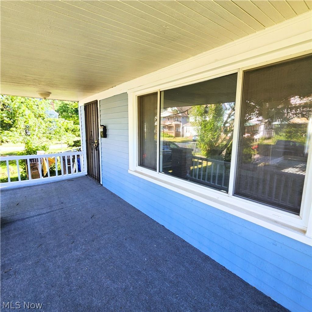 Photo of 3198 E 118th Street, Cleveland, OH 44120 (MLS # 5221700)