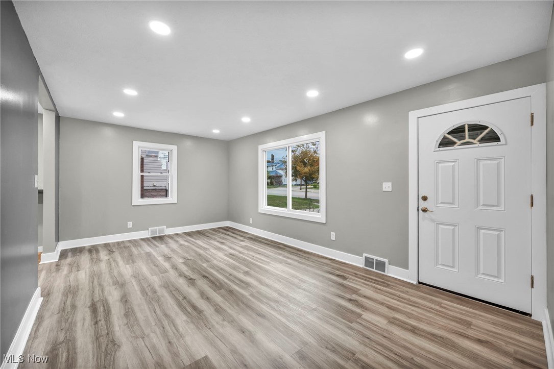 Akers Dellenberger - Residential