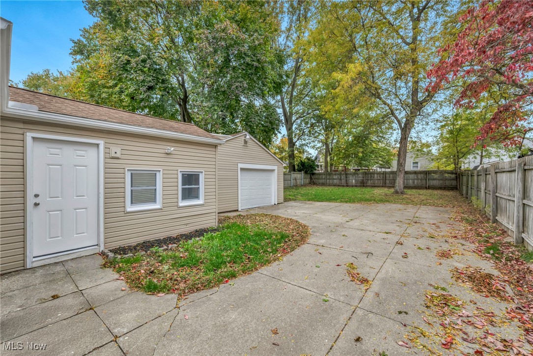 Akers Dellenberger - Residential