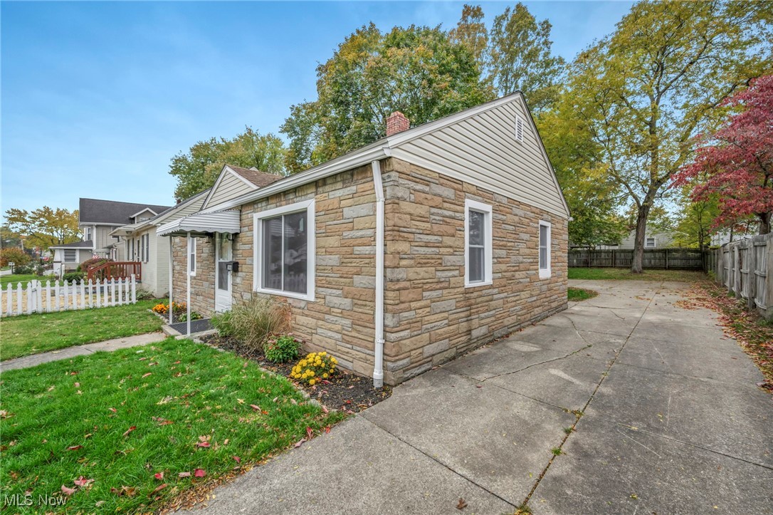 Akers Dellenberger - Residential