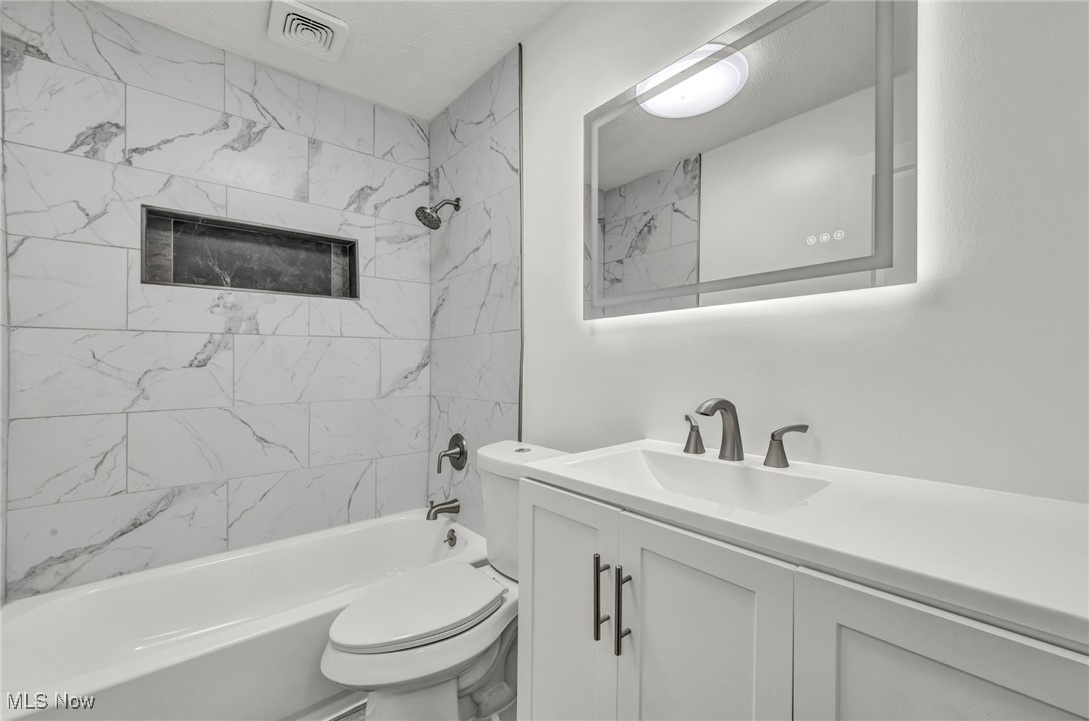 Akers Dellenberger - Residential