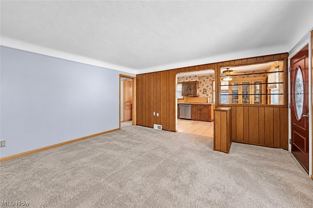 6009 Biddulph Road