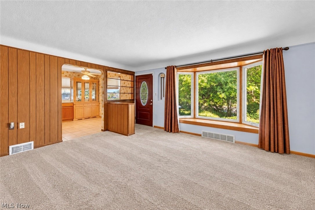 6009 Biddulph Road