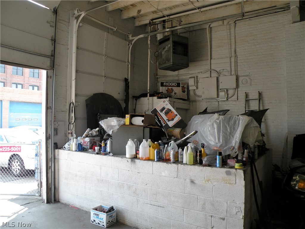 Leonard Cases Sub - Commercial Sale