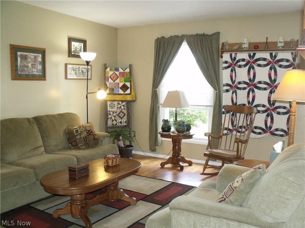 Carriage House Condo Ph II - Residential