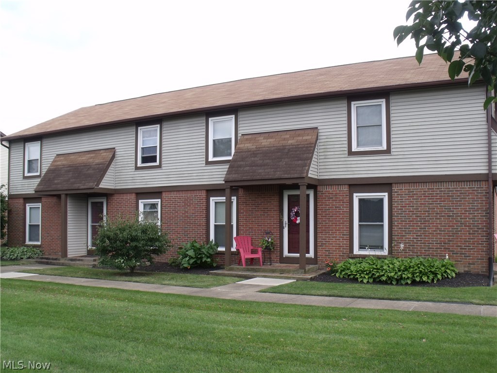 Carriage House Condo Ph II - Residential