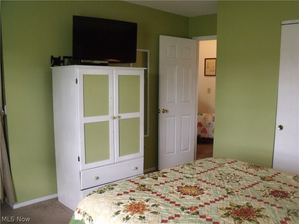 Carriage House Condo Ph II - Residential