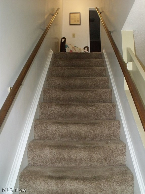 Carriage House Condo Ph II - Residential