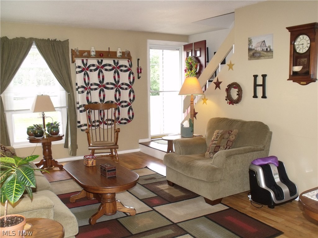 Carriage House Condo Ph II - Residential