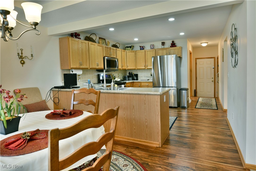 1045 Villa Place, Girard, Ohio image 12