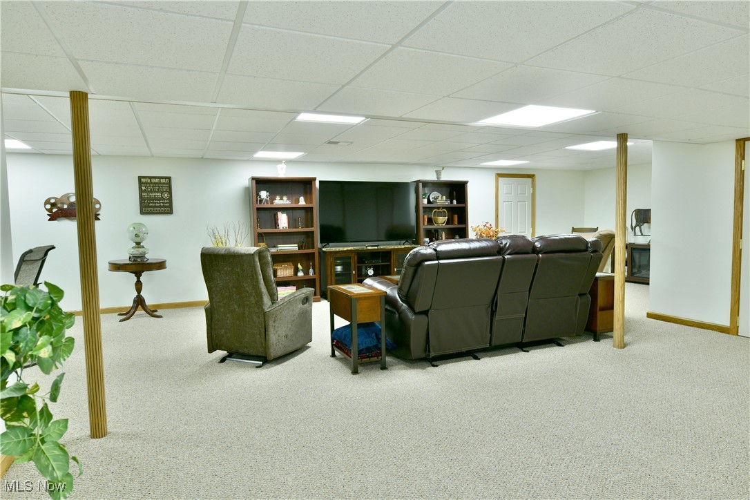 1045 Villa Place, Girard, Ohio image 38