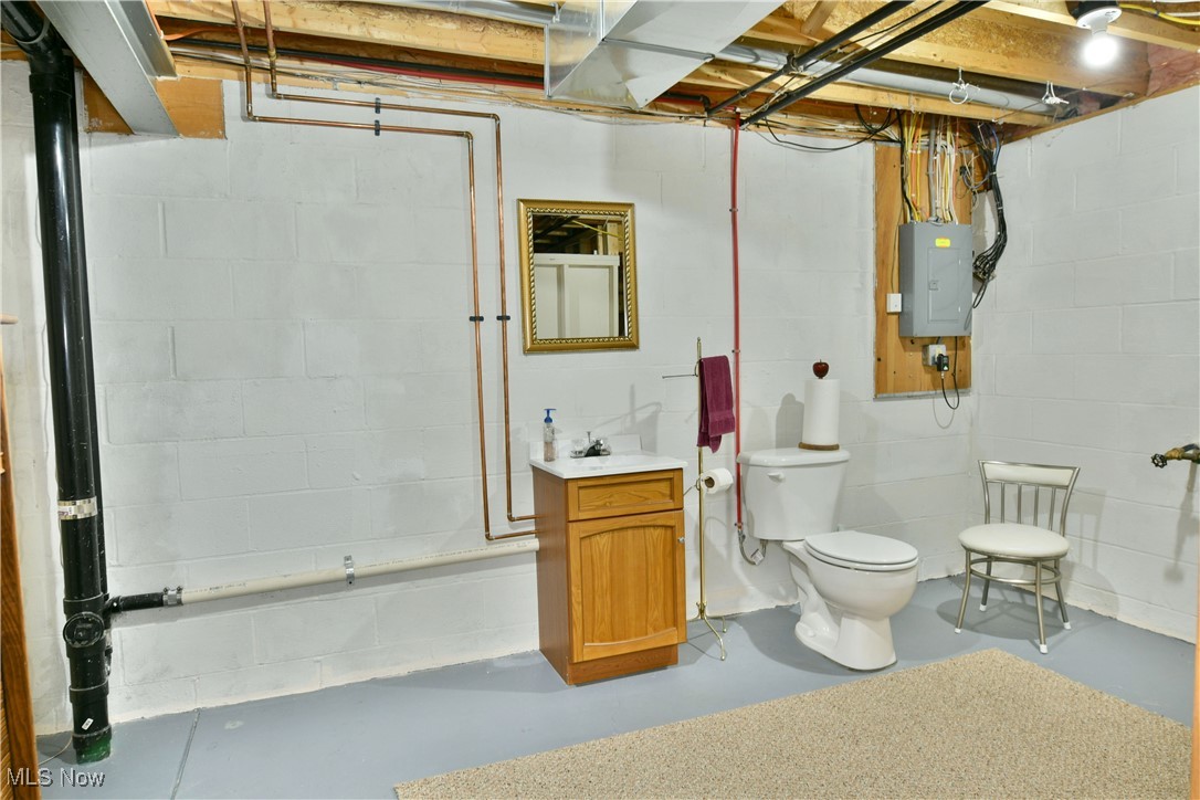 1045 Villa Place, Girard, Ohio image 42