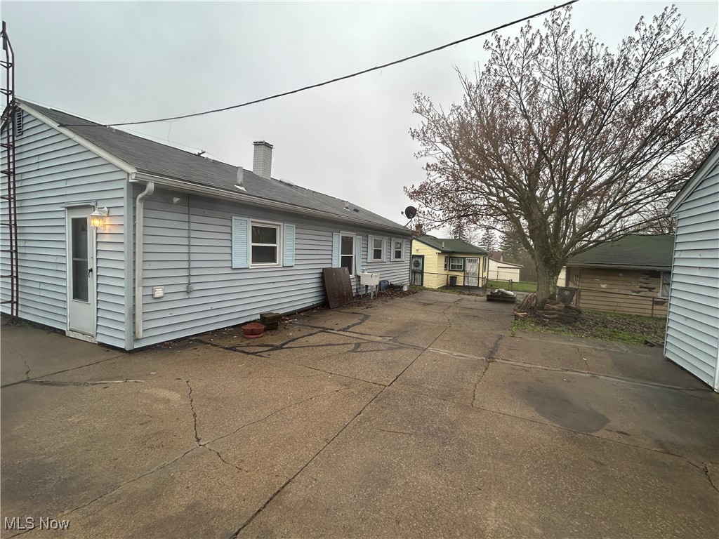 2424 Mccartney Road, Youngstown, Ohio image 5