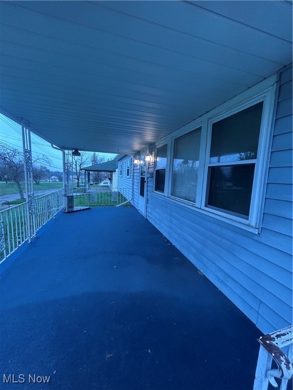 2424 Mccartney Road, Youngstown, Ohio image 4