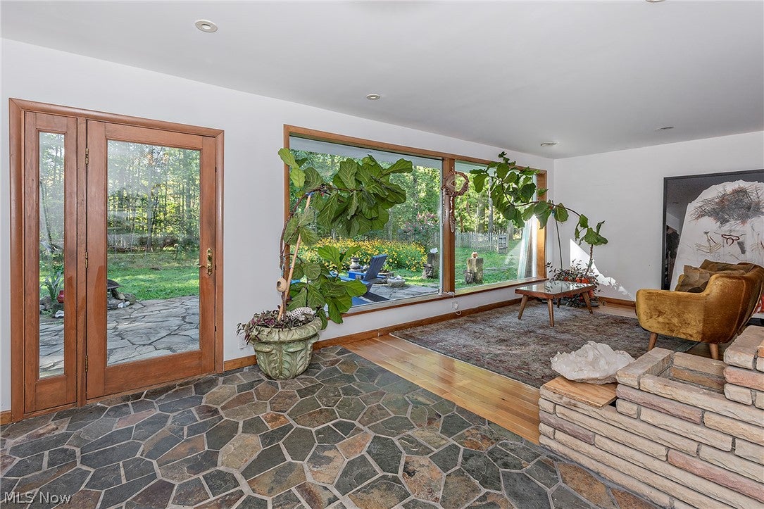 8165 Chagrin Mills Road