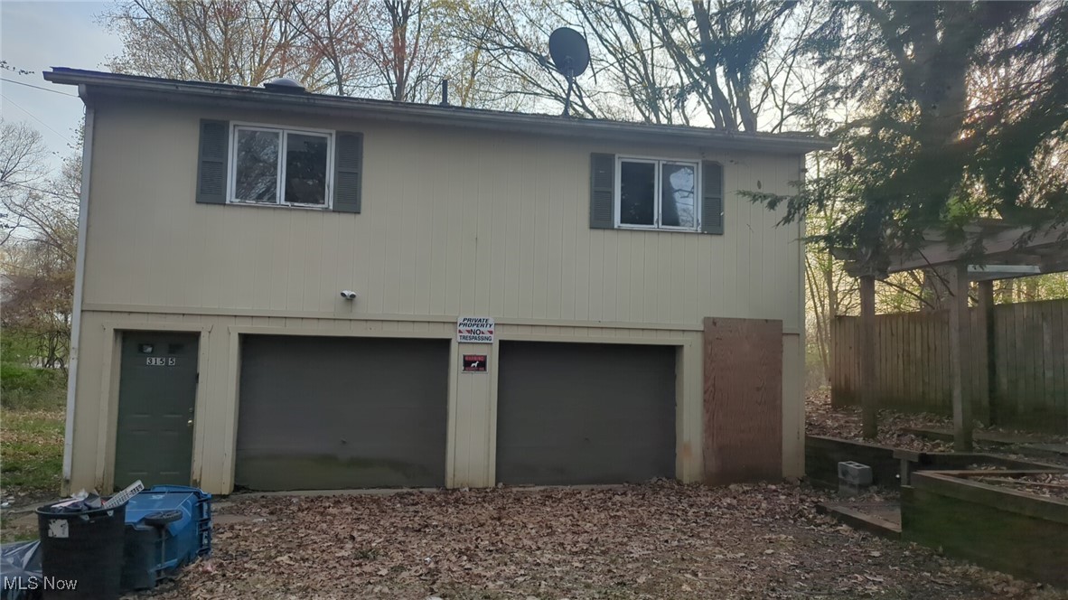 315 Loma Drive, Akron, Ohio image 2