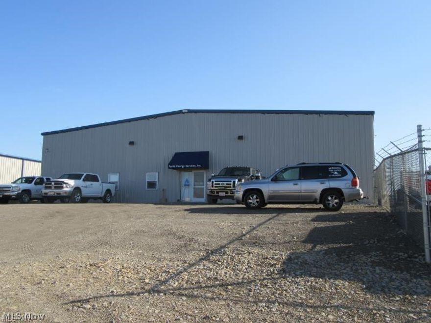For lease. Option 1:  $9,500 per month, triple net for a 36 month lease
Option 2:  $9,000 per month, triple net for 60 month lease., a utility room, a private restroom and a large shop area with 3 16x
Property has conference room, 4 offices, a utility room, a private restroom and a large shop area with three 14x16 garage doors. Steel construction built in 2015. Fenced yard.