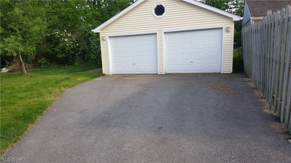 M E Clarks - Residential