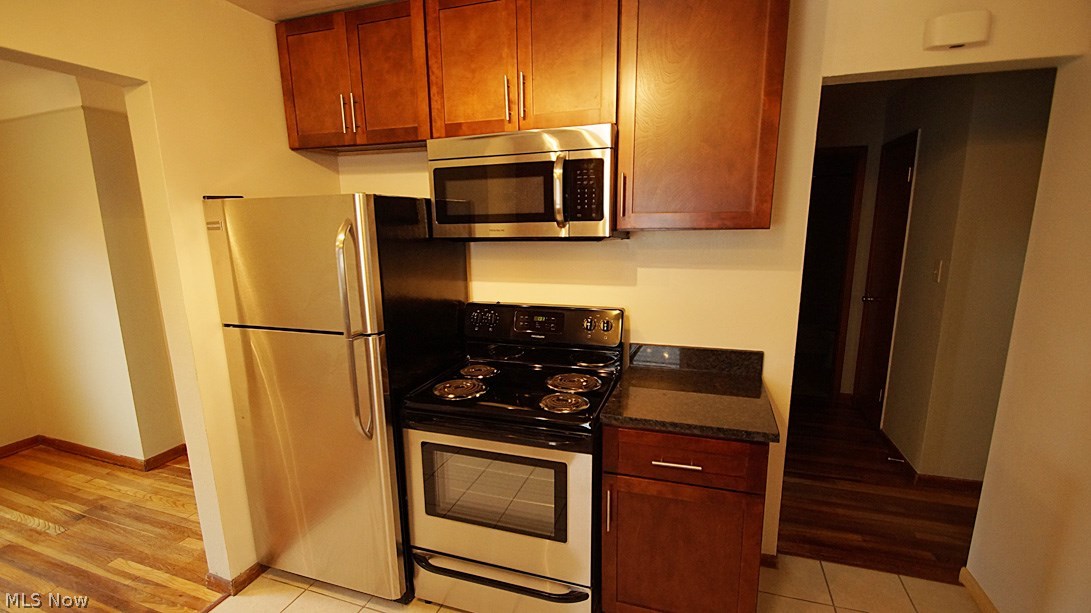 M E Clarks - Residential