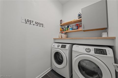 Tiny photo for 3114 Vine Court, Cleveland, OH 44113 (MLS # 5199552)