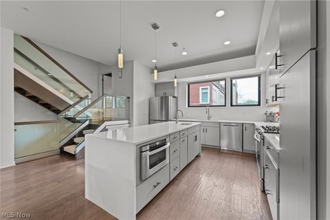 Tiny photo for 3114 Vine Court, Cleveland, OH 44113 (MLS # 5199552)