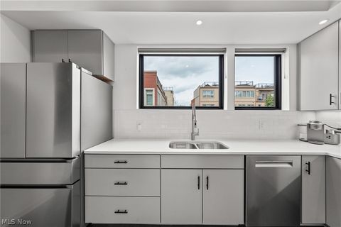 Tiny photo for 3114 Vine Court, Cleveland, OH 44113 (MLS # 5199552)